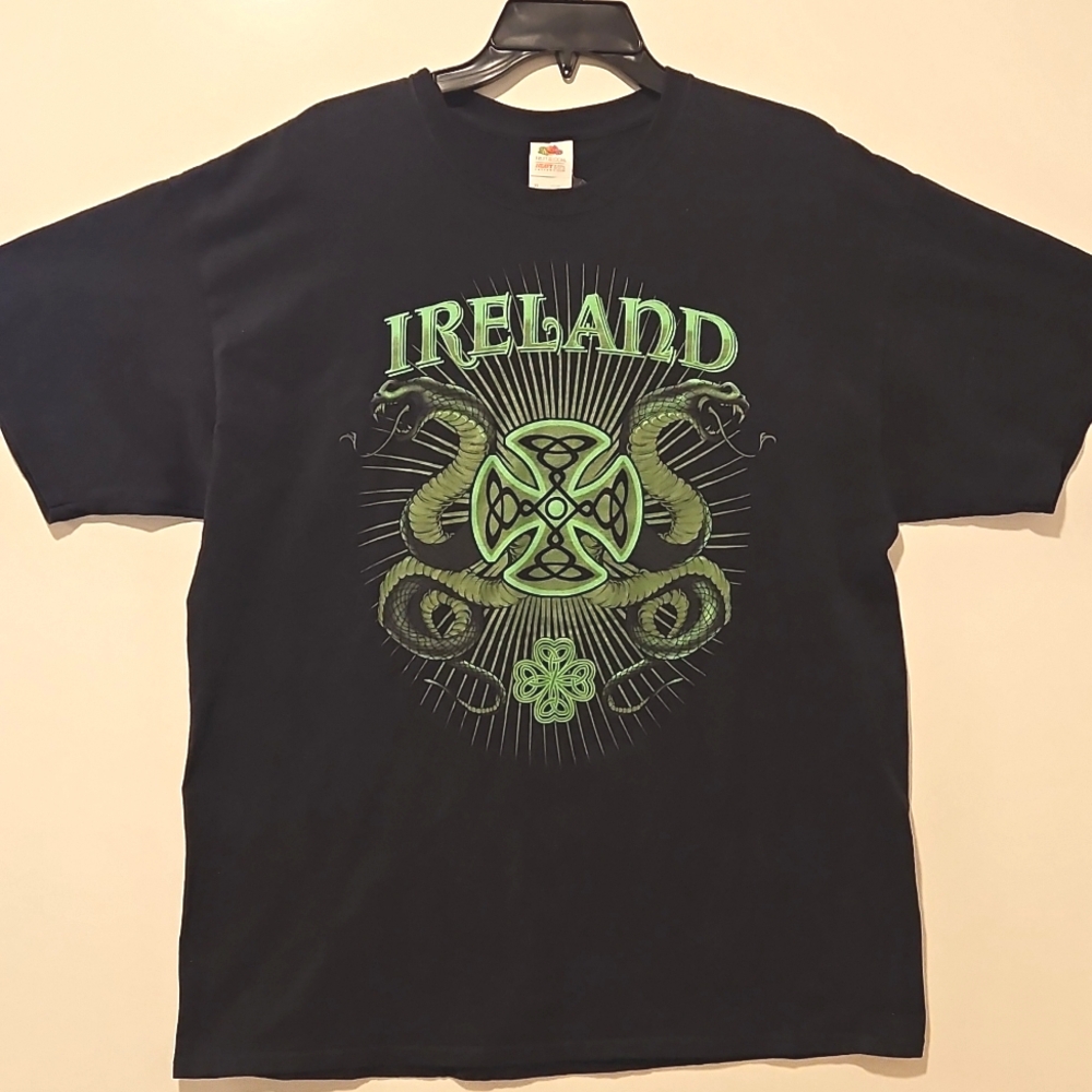IRELAND Black short sleeve tee snake celtic Knot graphics XL Green Irish March